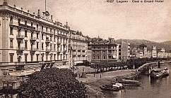 Vue historique de la promenade du lac de Lugano avec le Grand Hotel et des bateaux sur le lac
