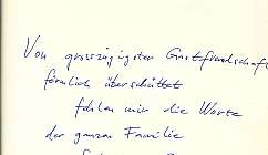 Page avec texte manuscrit en allemand et signature avec des notes de musique