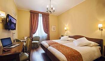 Camera d'albergo elegante