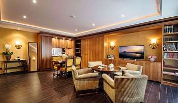 Elegante soggiorno moderno