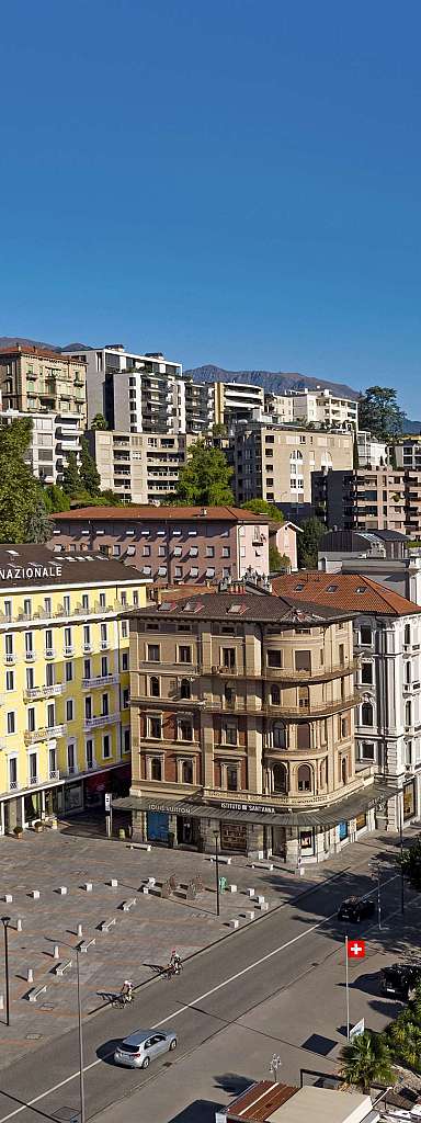 Lago e Architettura a Lugano
