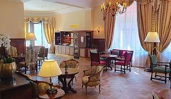 Elegante salotto d'hotel