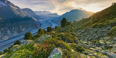 Pass-Strasse in den Alpen