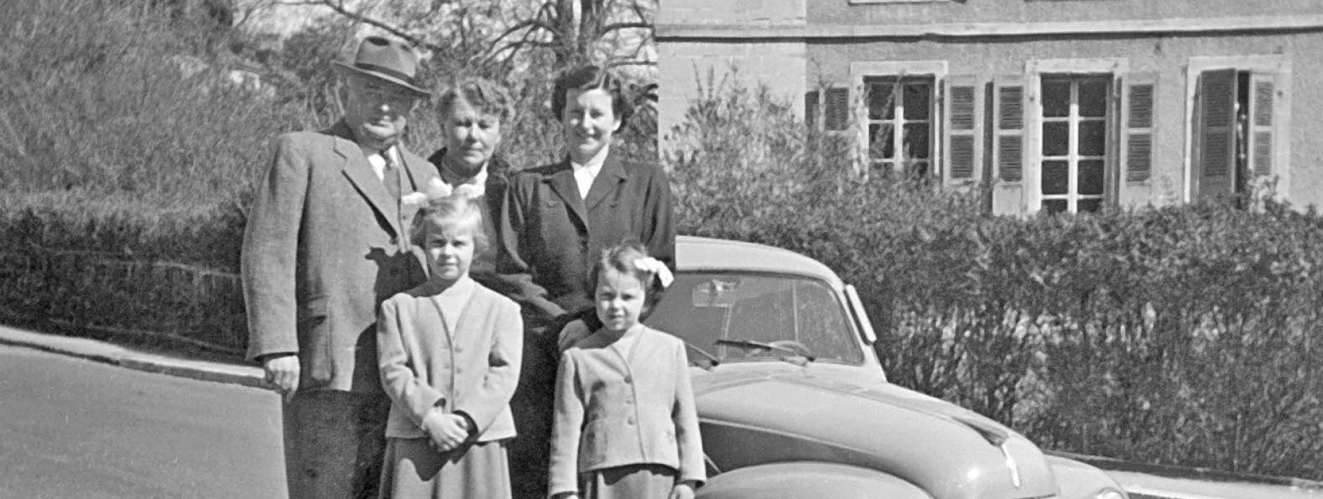 Emil VOGEL, Martha VOGEL-Borchers, Martha MOLLINET-Vogel, Irène MOLLINET, Béatrice MOLLINET, Transport: Topolino BS18451, 1950